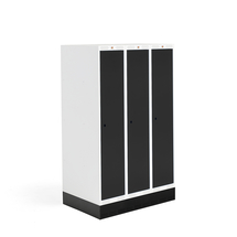 Šatní skříňka ROZ, 3 sekce, se soklem, 1510x900x550 mm, černá
